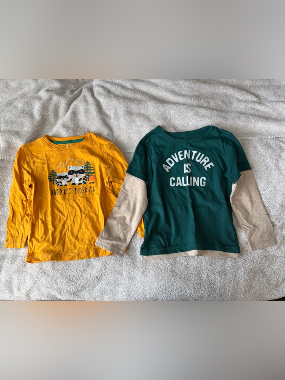 Bundle of two long sleeve tees